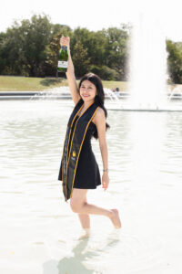 UCF graduation photography session with family